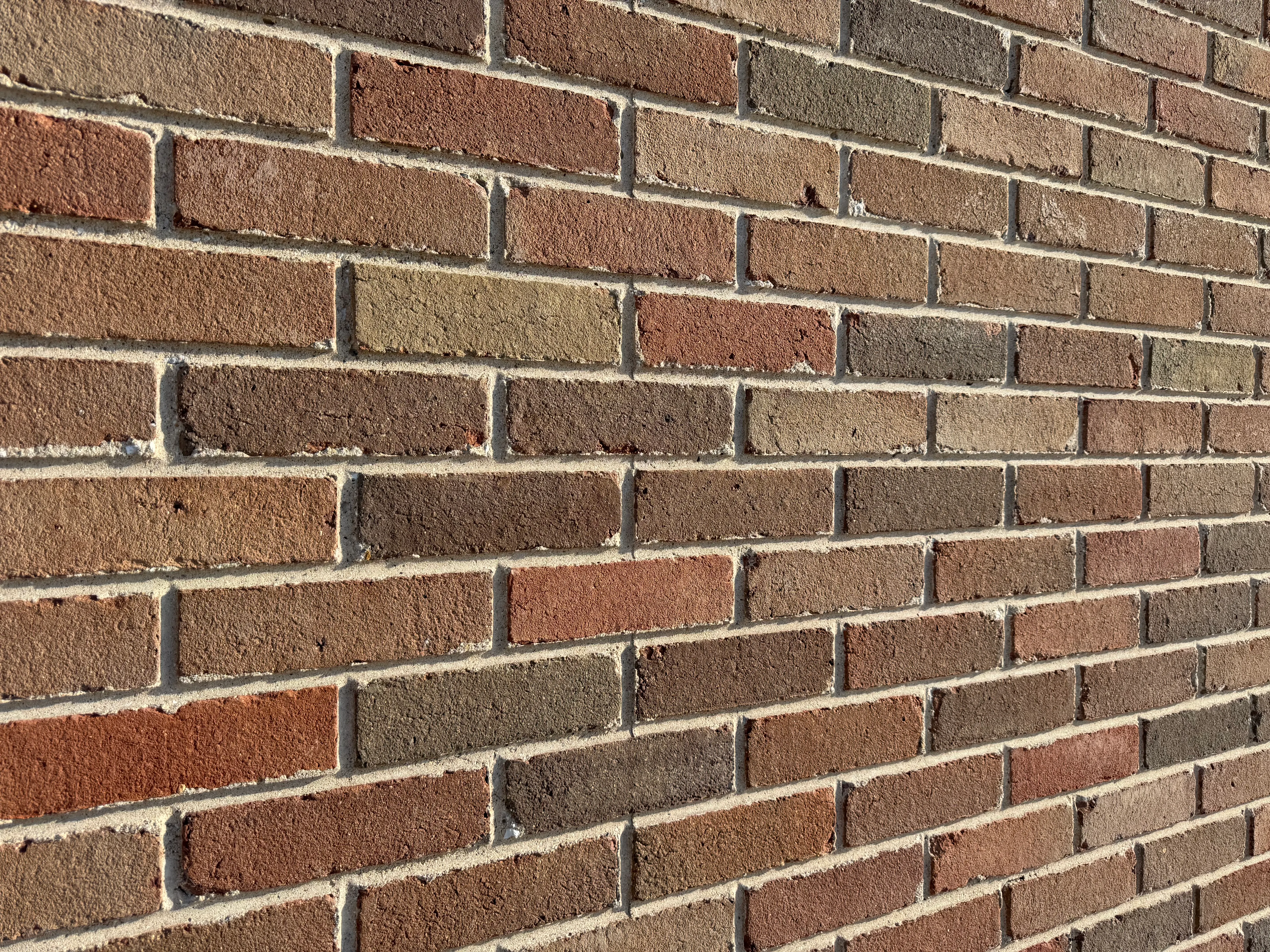 Dimensional architectural precast facade panels with deep three-dimensional relief pattern